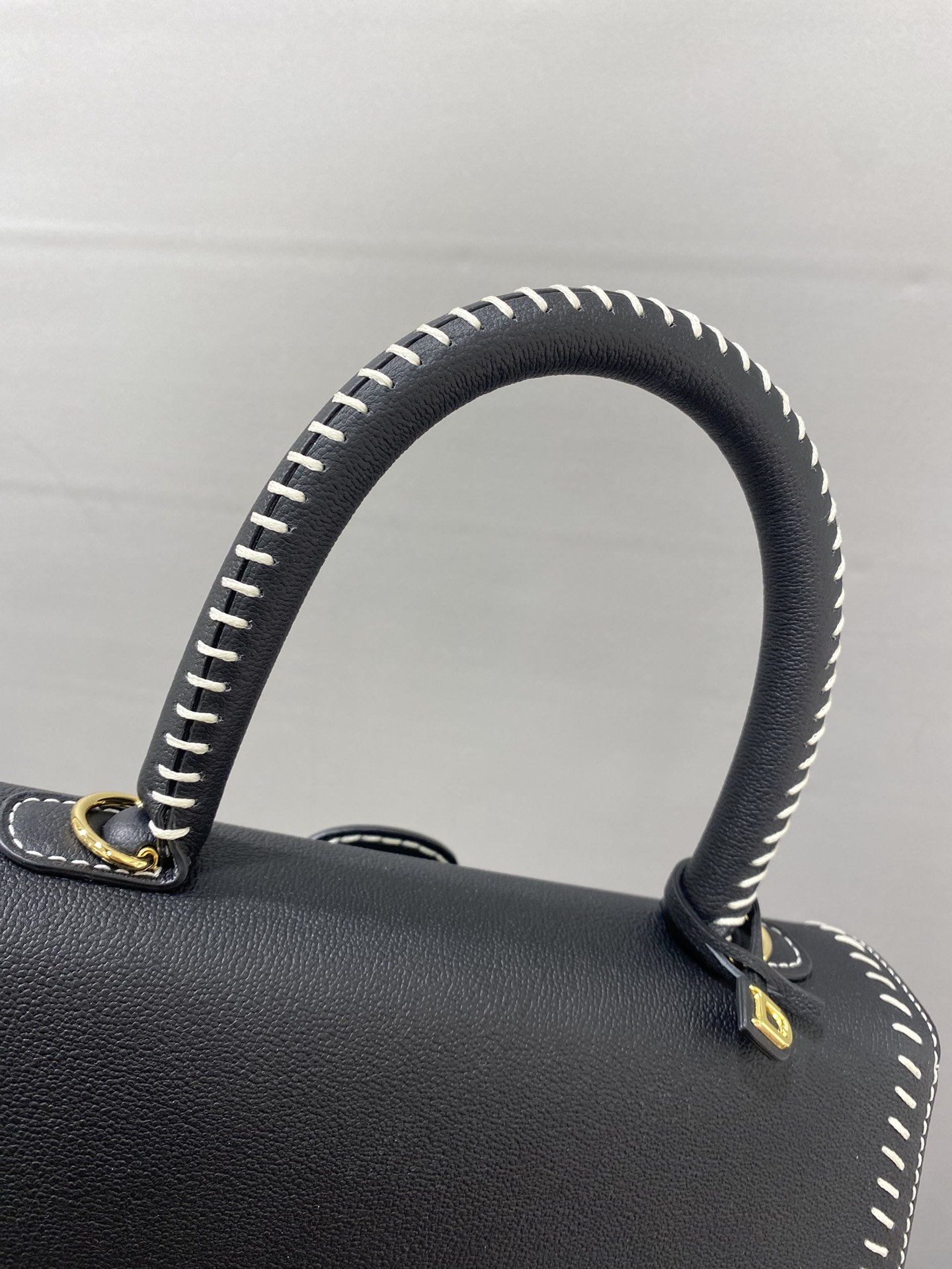 델보 브리앙 박스백 미듐